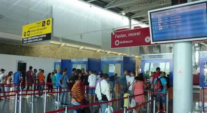 Shtohet konkurenca ne tregun e fluturimeve: Ulen cmimet e biletave drejt Italise
